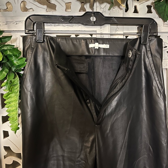 NIA COQUETTISH PREMIUM FAUX QUALITY BLACK LEATHER WIDE LEG FANCY PANTS - Picture 4 of 10